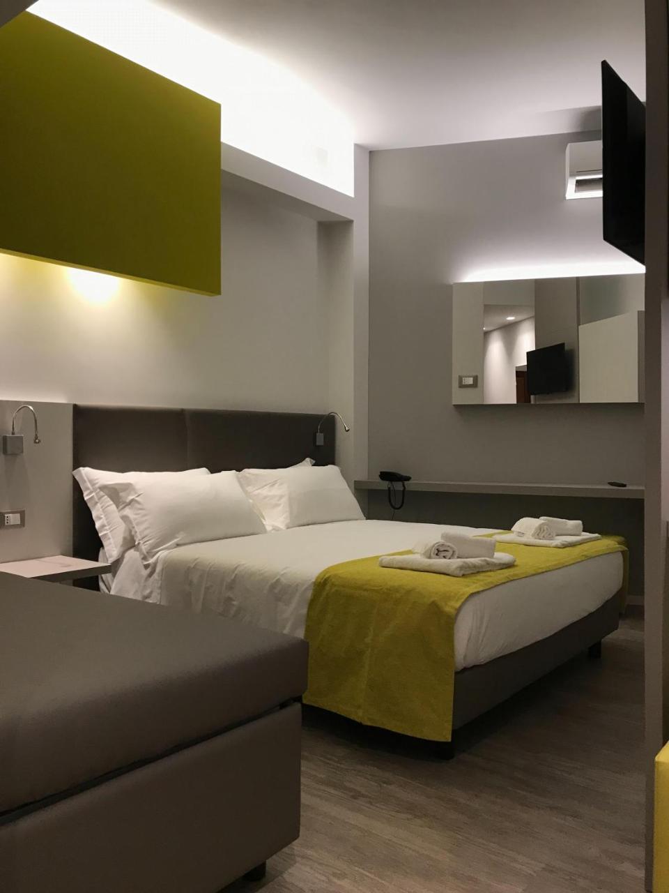 Superior Room with Side Sea View