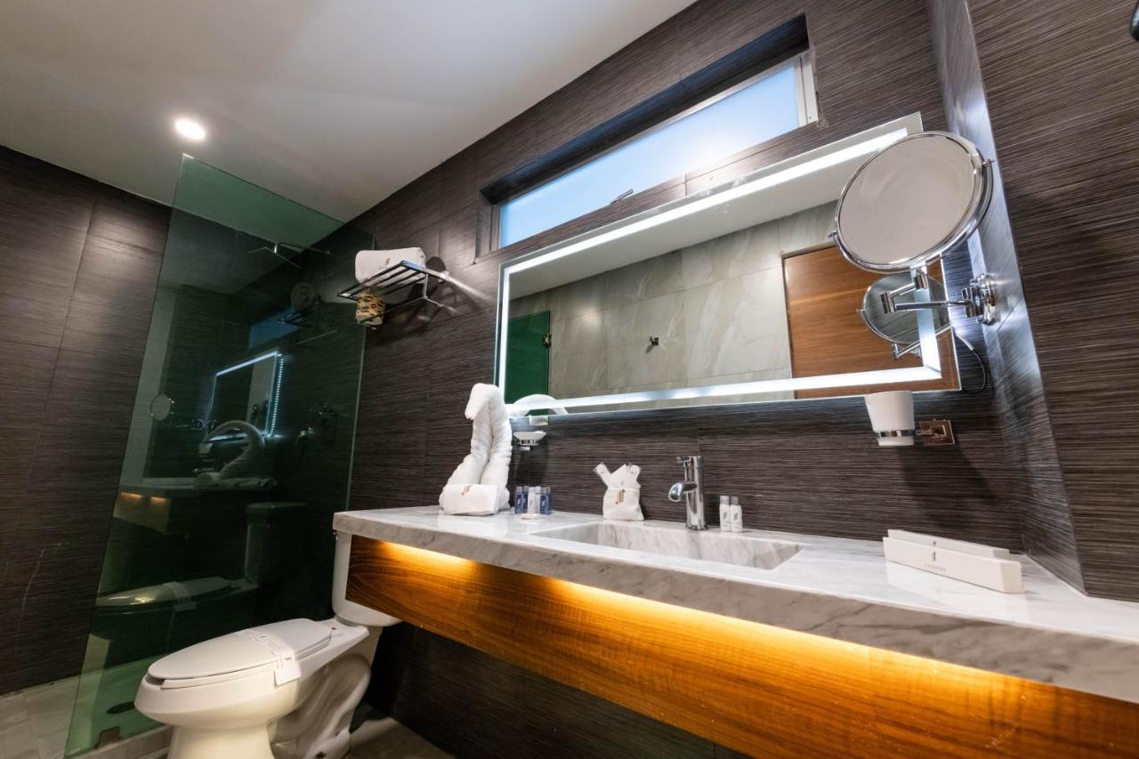 Suite with Balcony