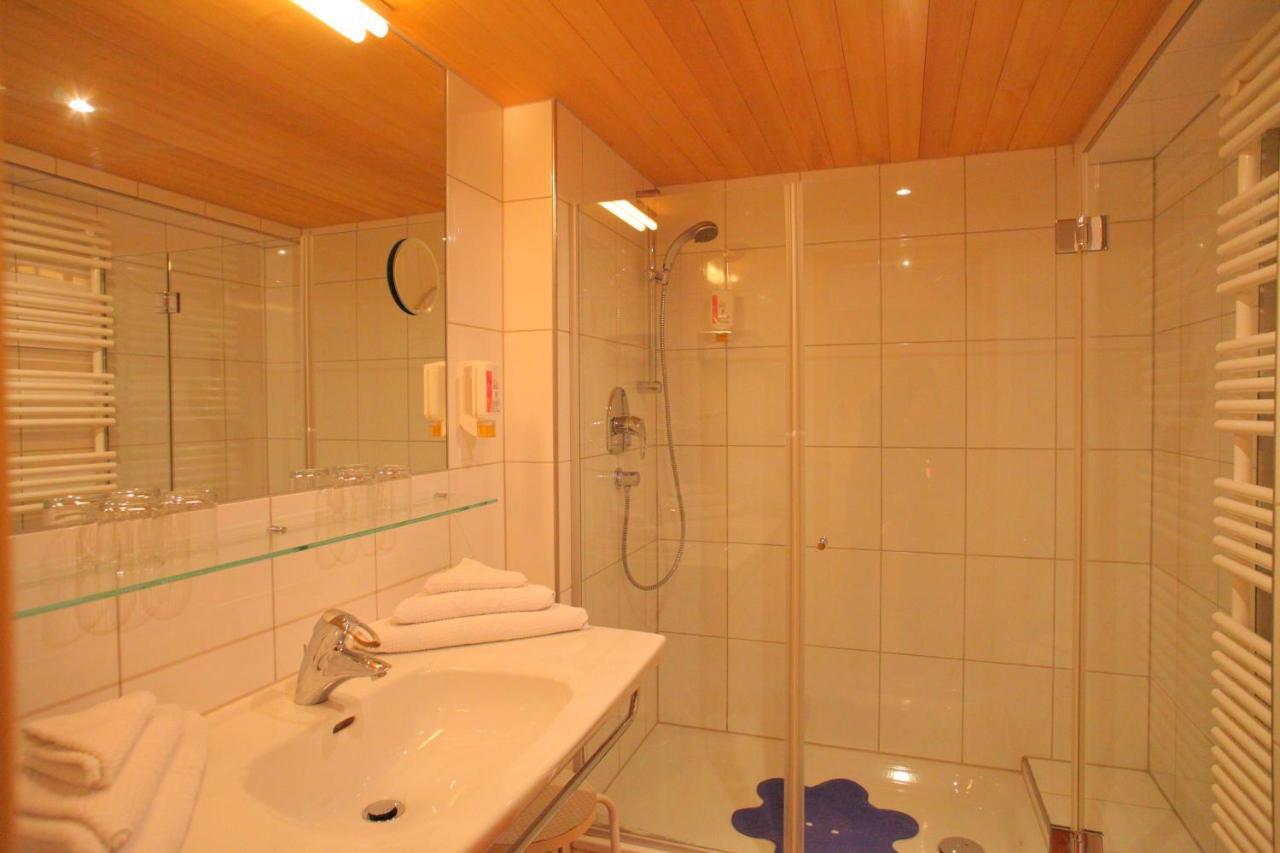 Basic Vierbettzimmer (2 Erwachsene + 2 Kinder)