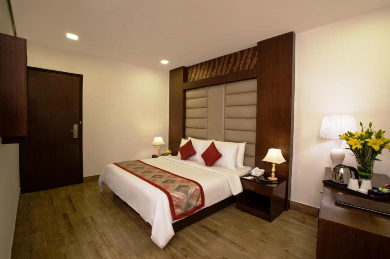 Standard King Room