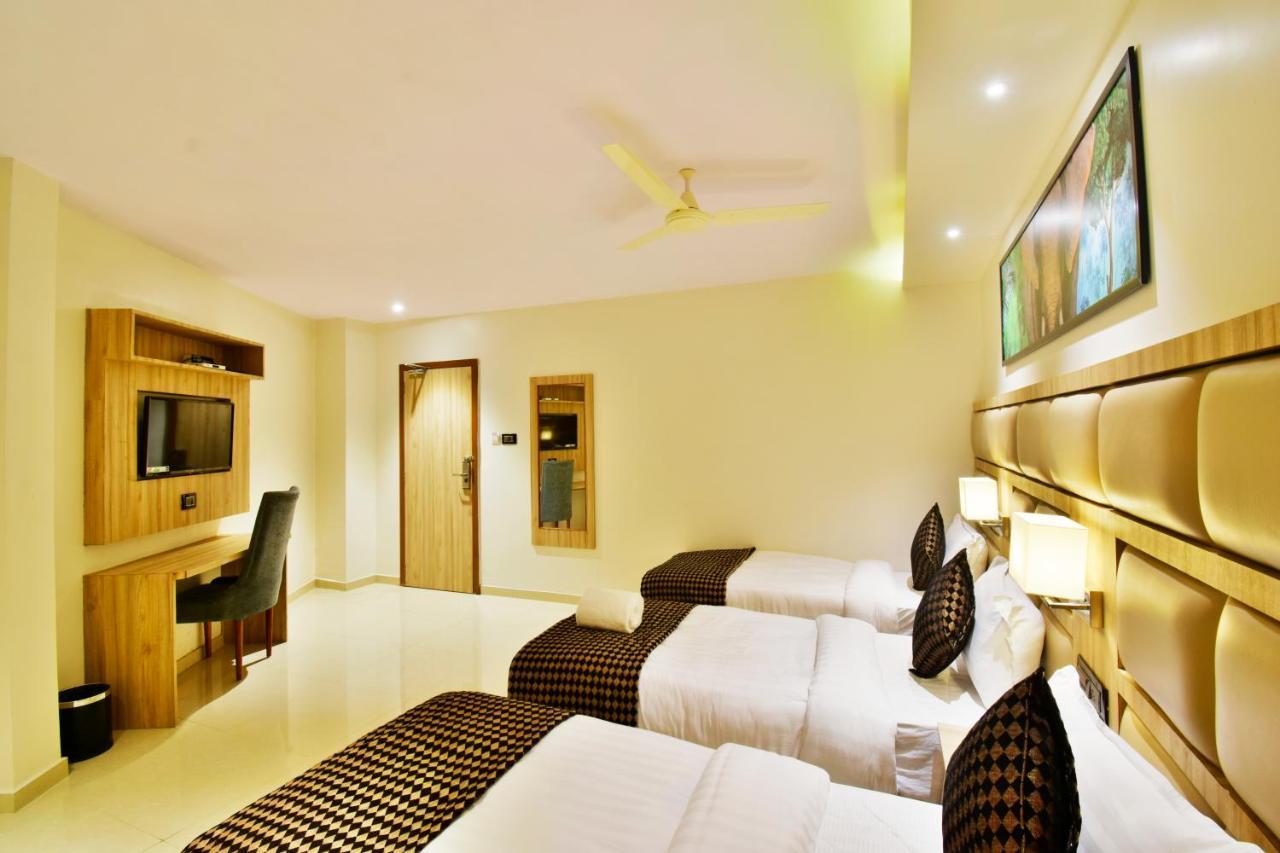 Deluxe Family Room