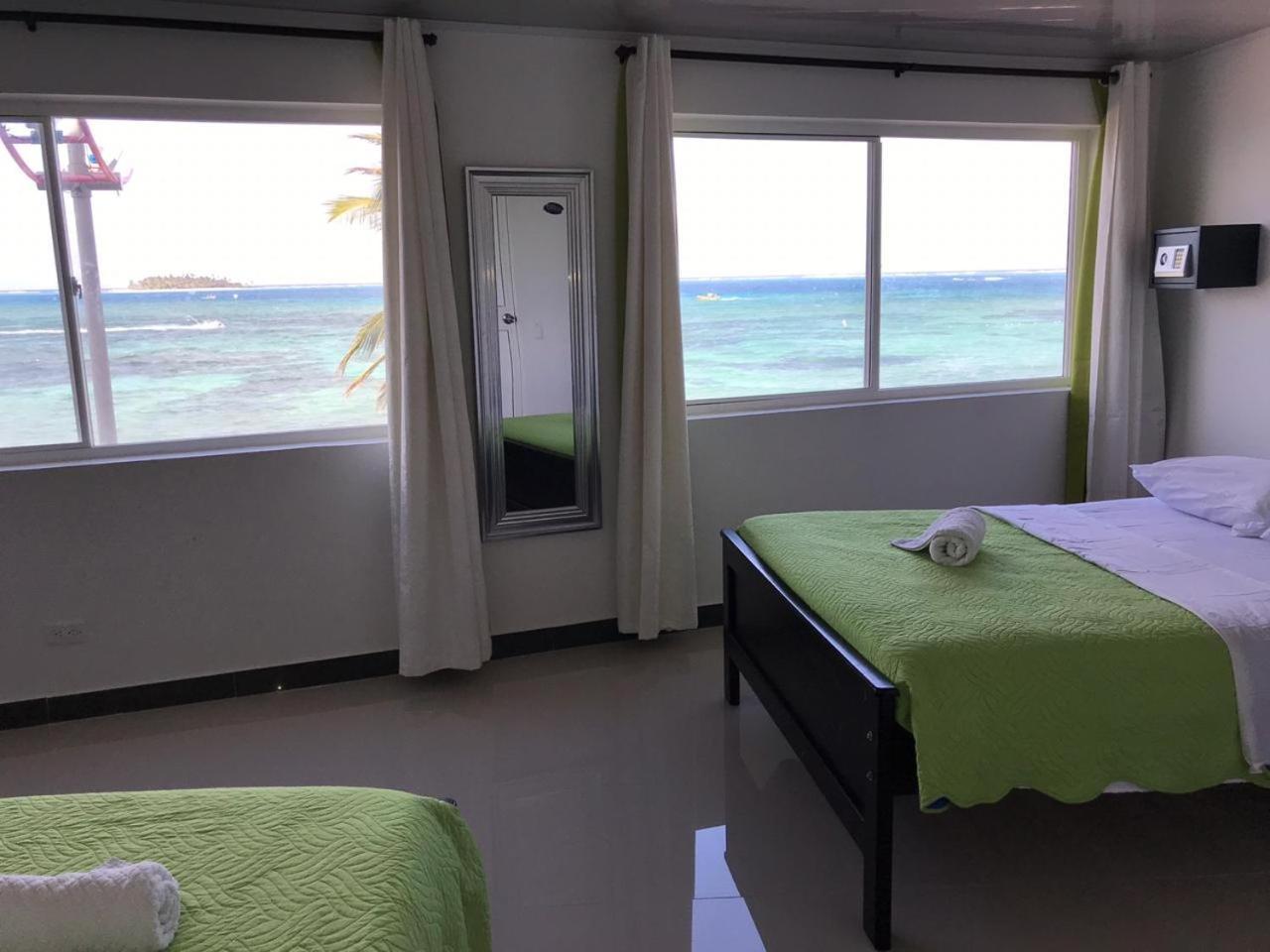 Habitación Cuádruple con vistas al mar