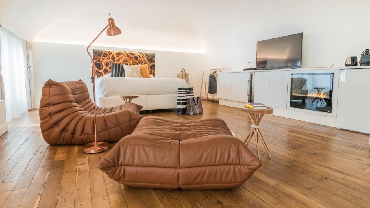 Executive Suite "Confidence"
