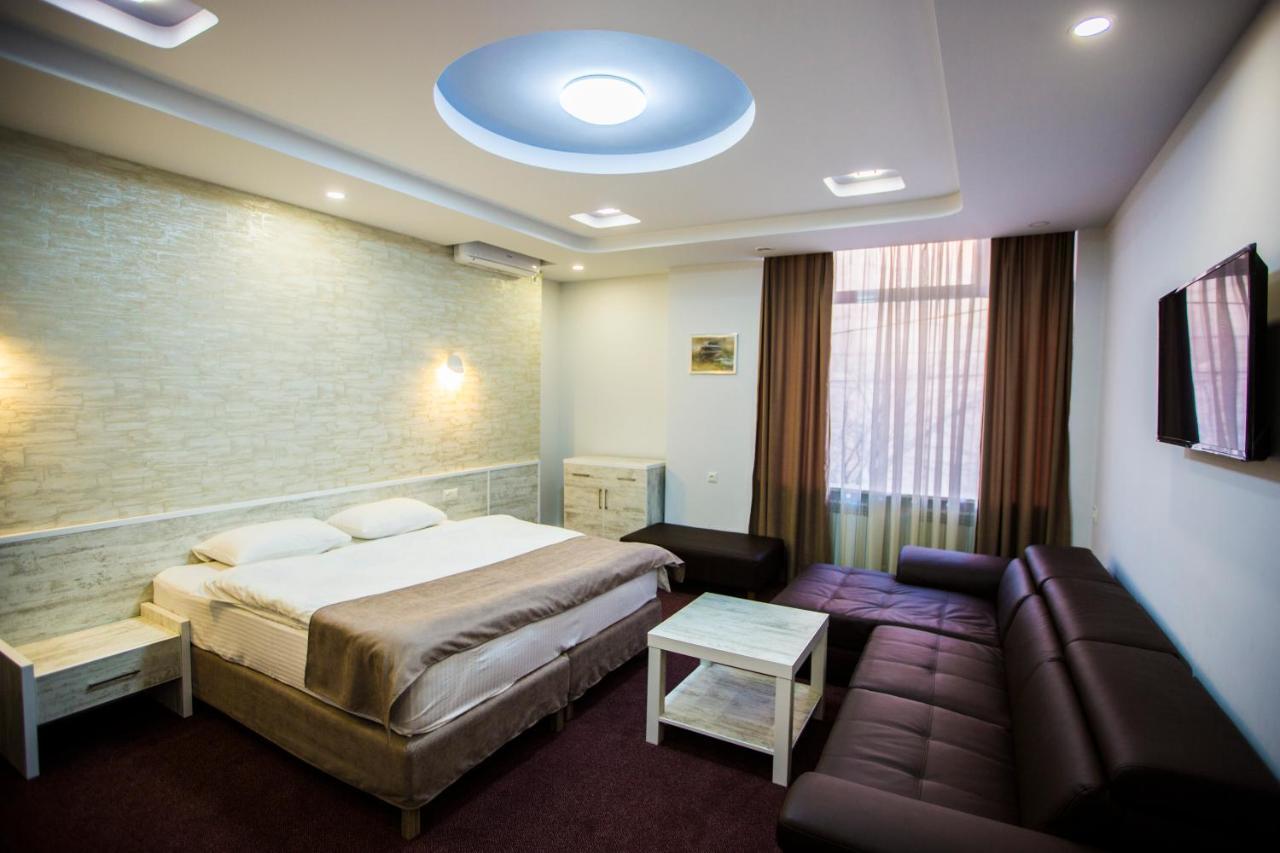 Executive Triple Room