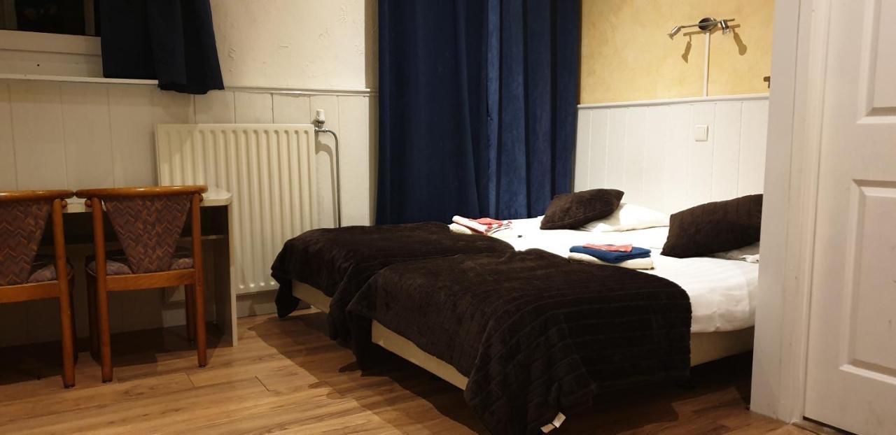 Dreibettzimmer