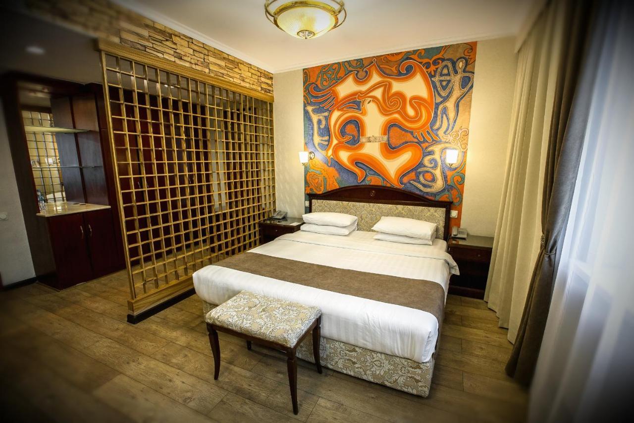Business Double Room with King Size Bed
