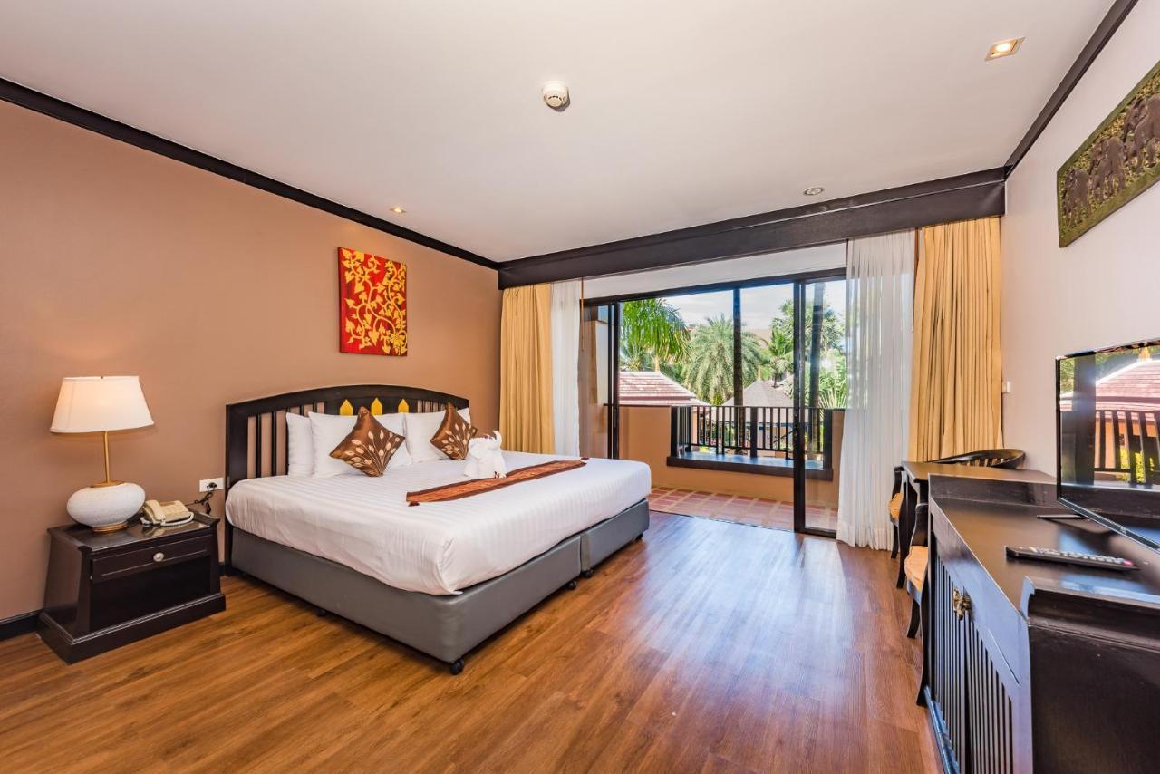 Pool View Room