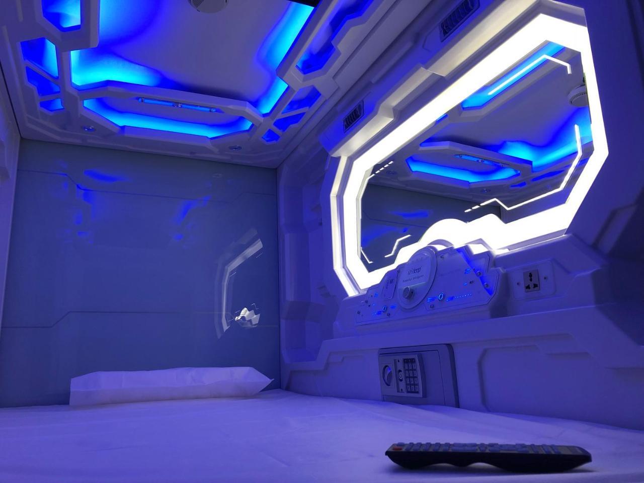 Standard Single Room,762343753:JPEG