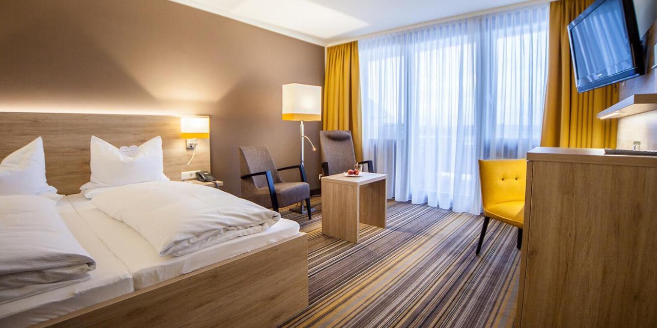 Doppelzimmer mit Seeblick