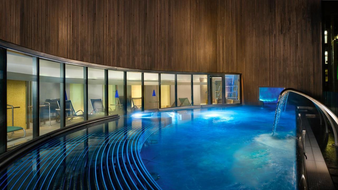 Sheraton Suite, Spa & Lounge access, 1 King,1516367935:JPEG