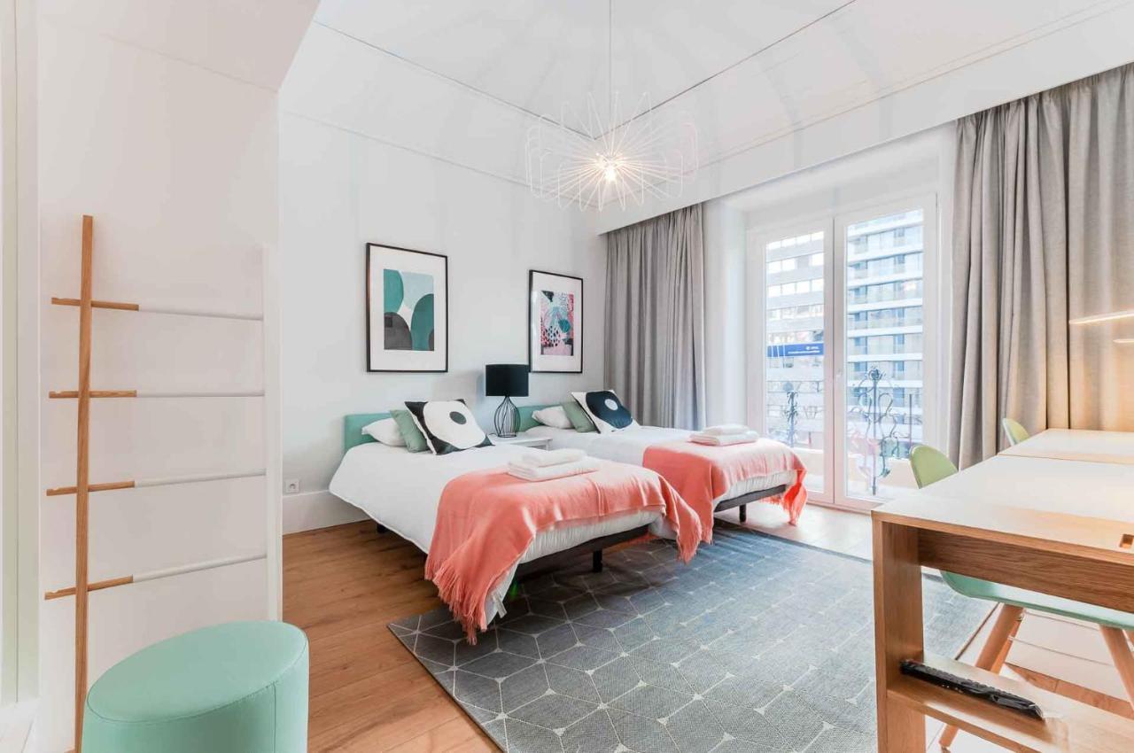 Twin Room with Balcony,764095519:JPEG