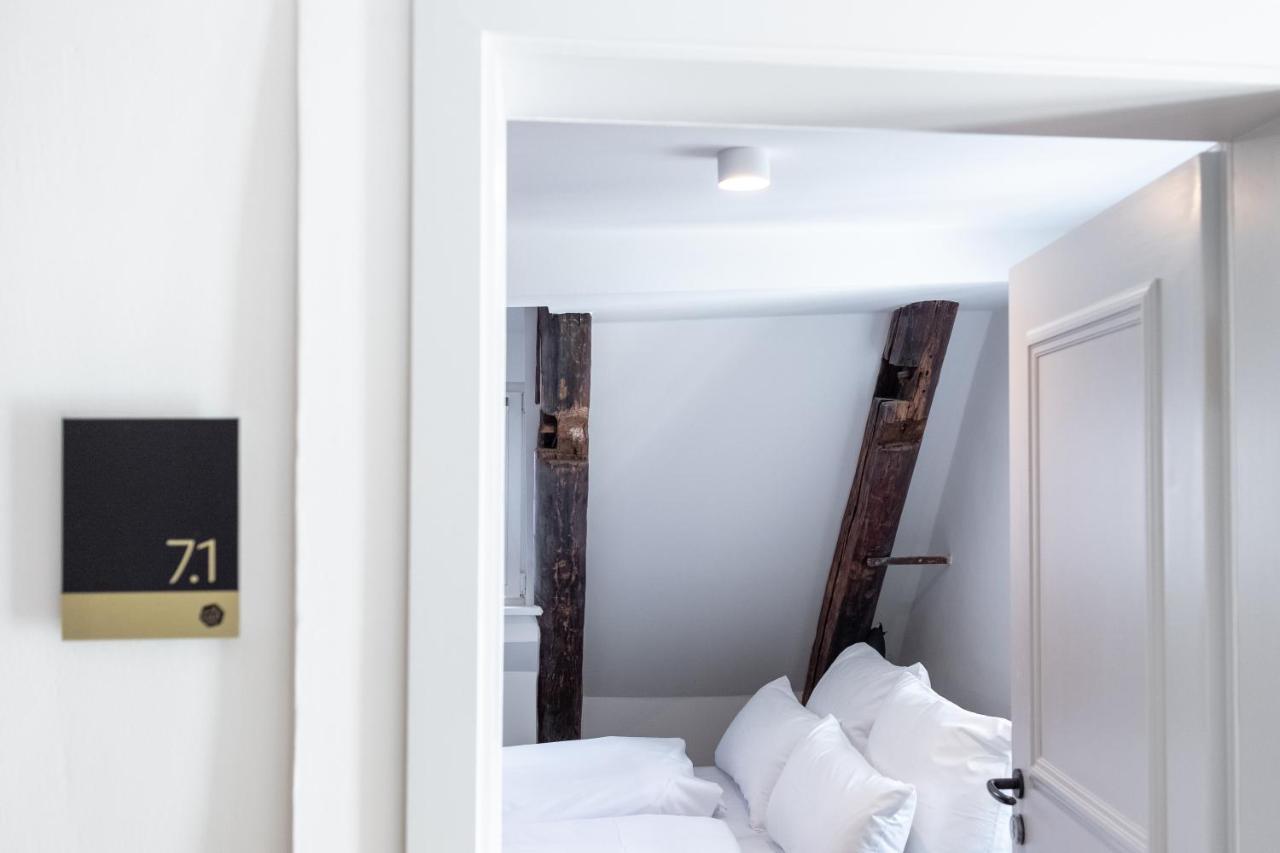 Apartment with Private External Bathroom