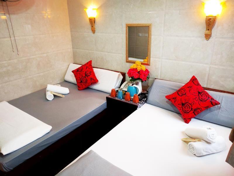 Triple Room Bathroom