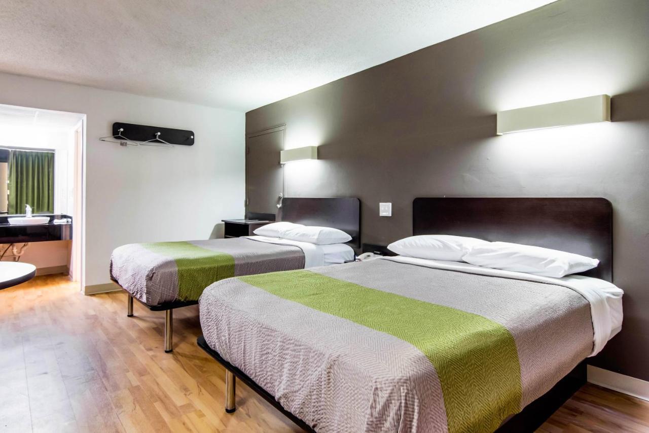 Deluxe Quadruple Room - Non-Smoking