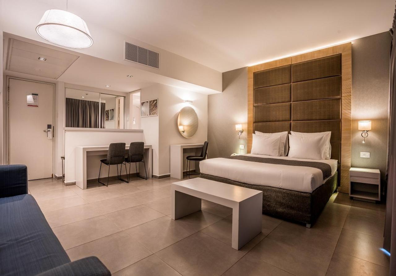 Superior Triple Room (3 Adults)