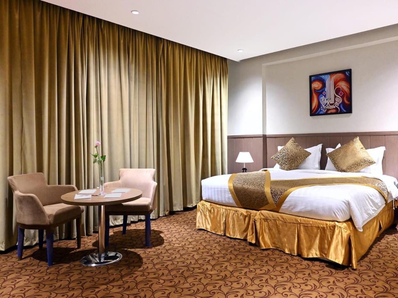 Double or Twin Room with Private Bathroom