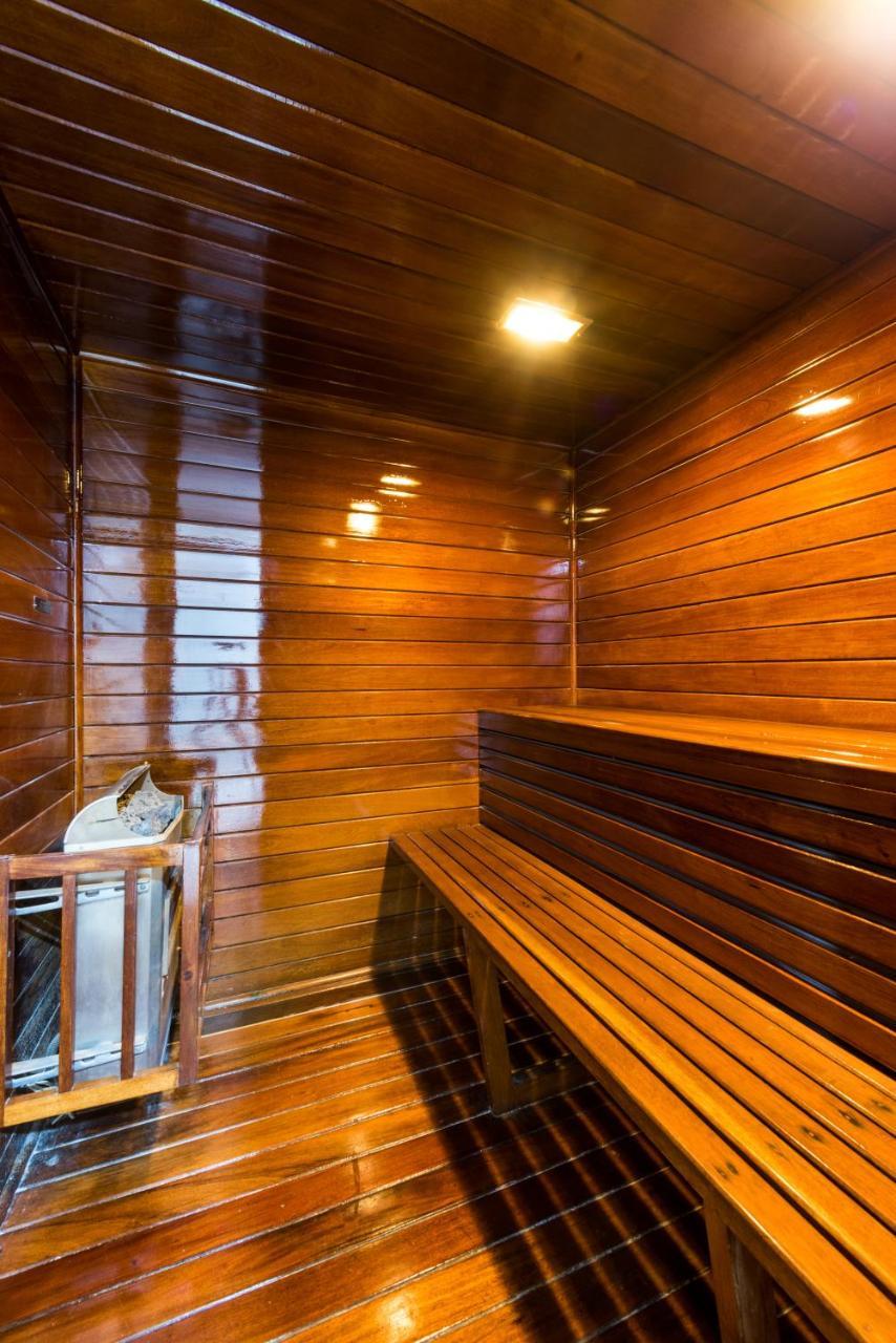 Family Room with Sauna