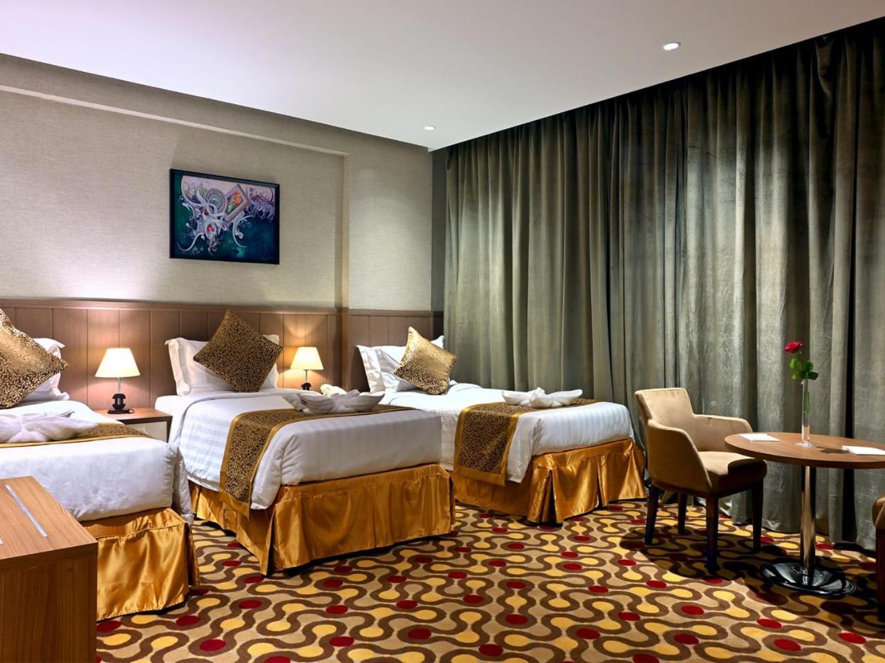 Triple Room,766456207:JPEG