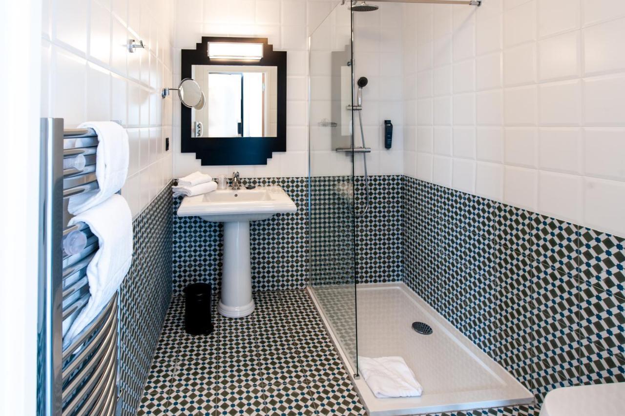 One-Bedroom King Suite with Sofa Bed and Terrace - Non-Smoking