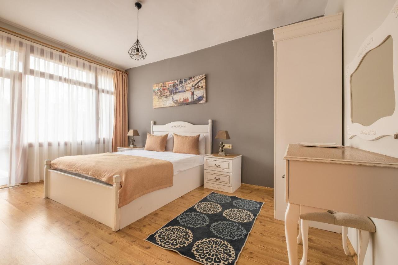 Deluxe Large Apartment