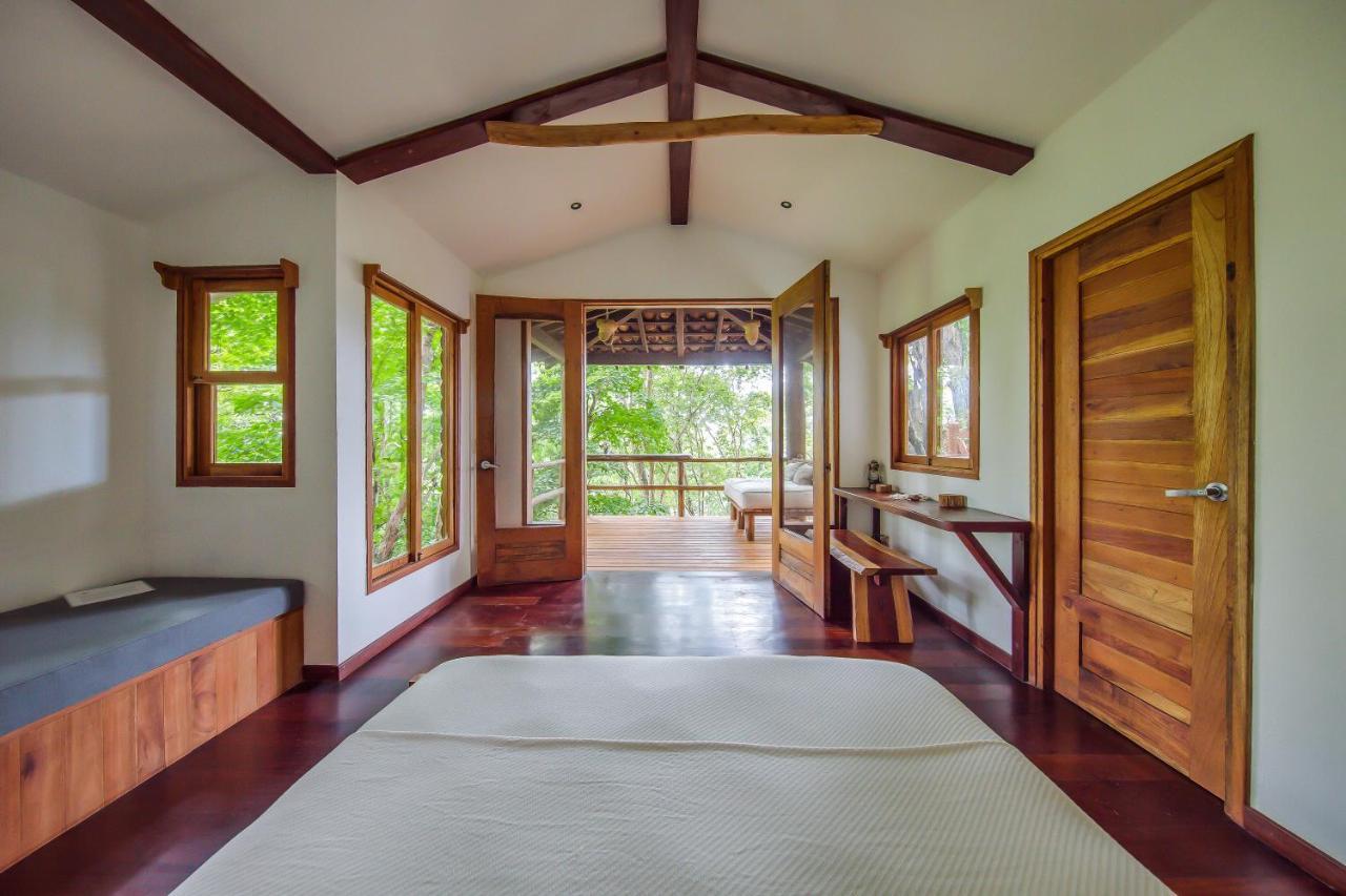 Bungalow with Sea View