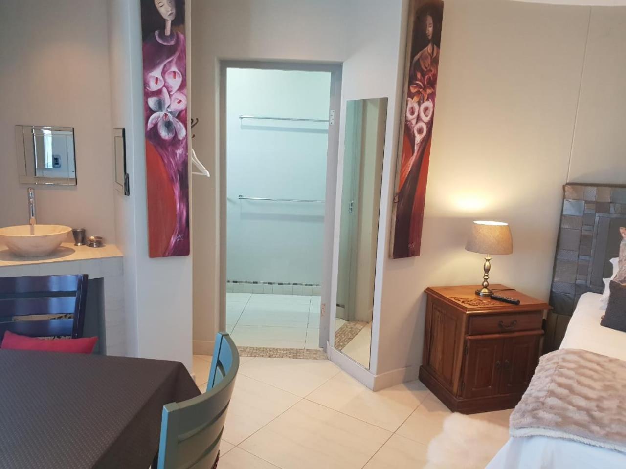 Crystal Queens Suite