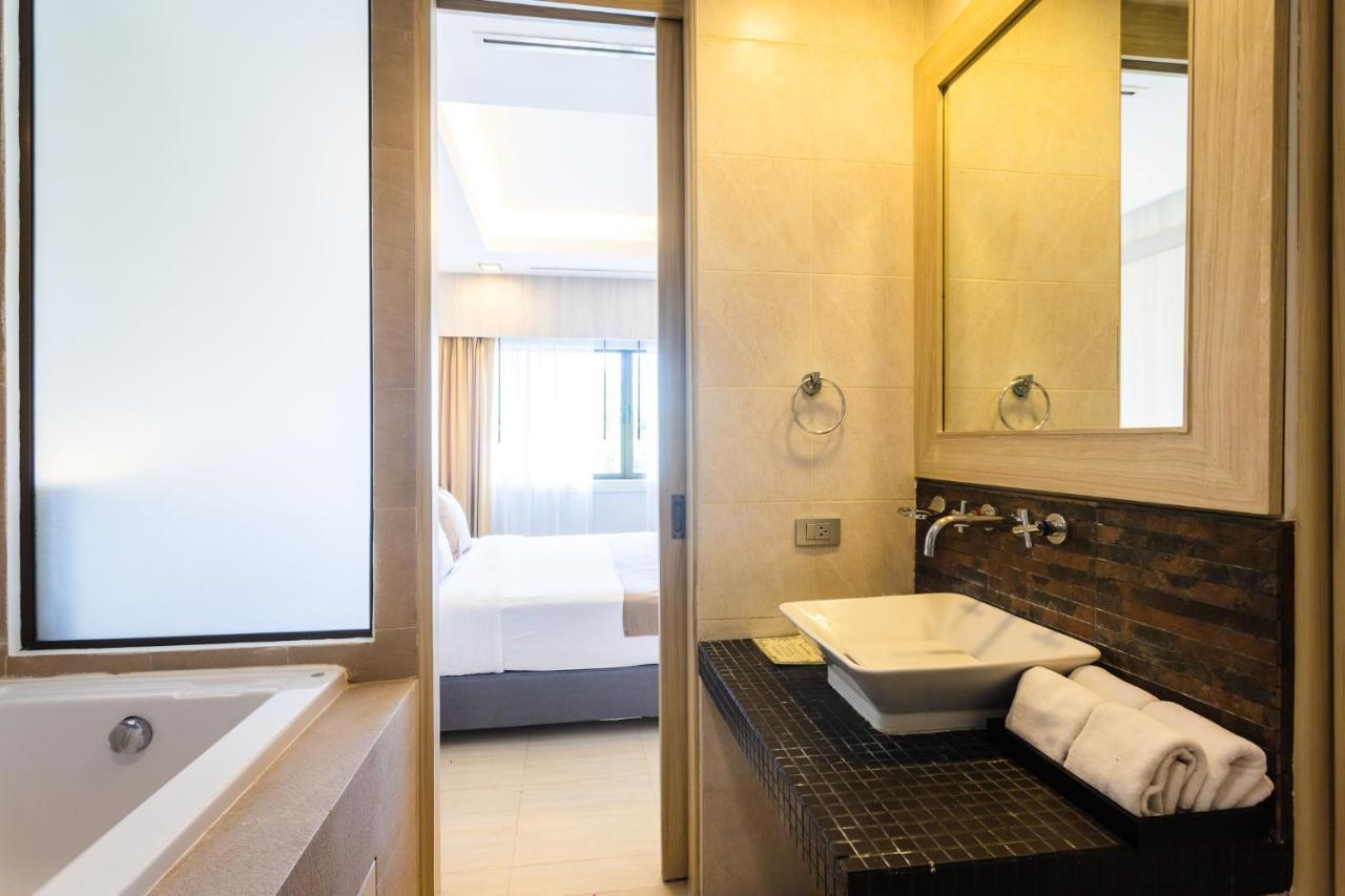 Junior Suite,768815926:JPEG