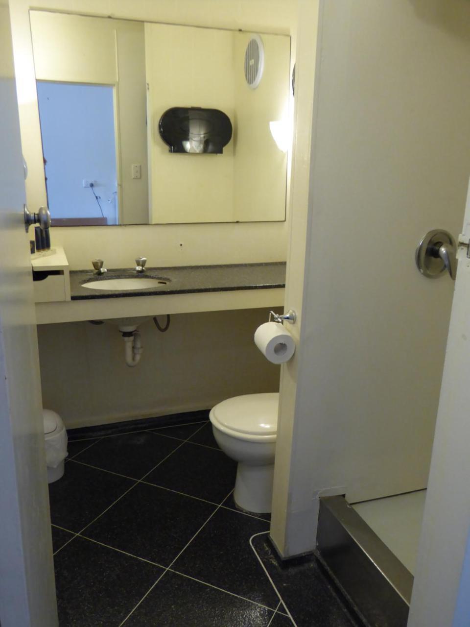 Large Triple Room