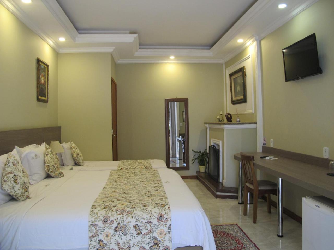 Quarto Triplo Superior