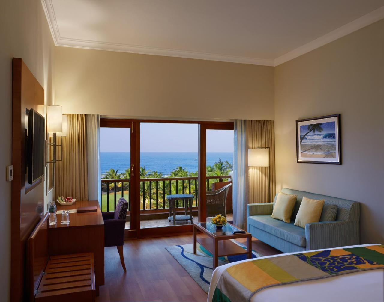 First Floor - Ocean Front View Room