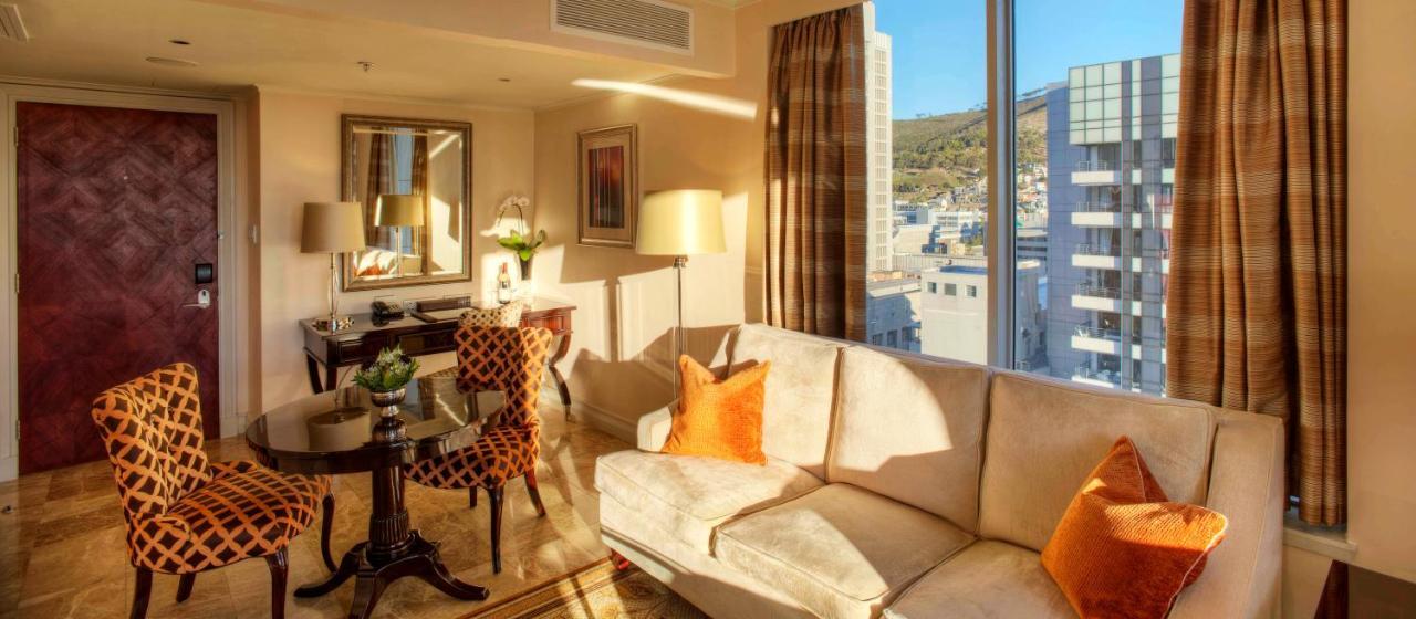 One-Bedroom Suite Executive Lounge Access,1697848526:JPEG