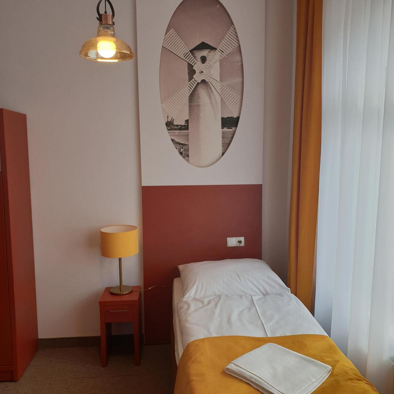 Budget Single Room