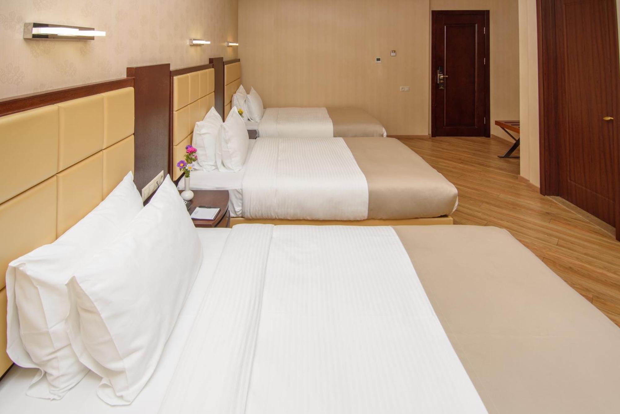 Standard Triple Room,945056650:JPEG