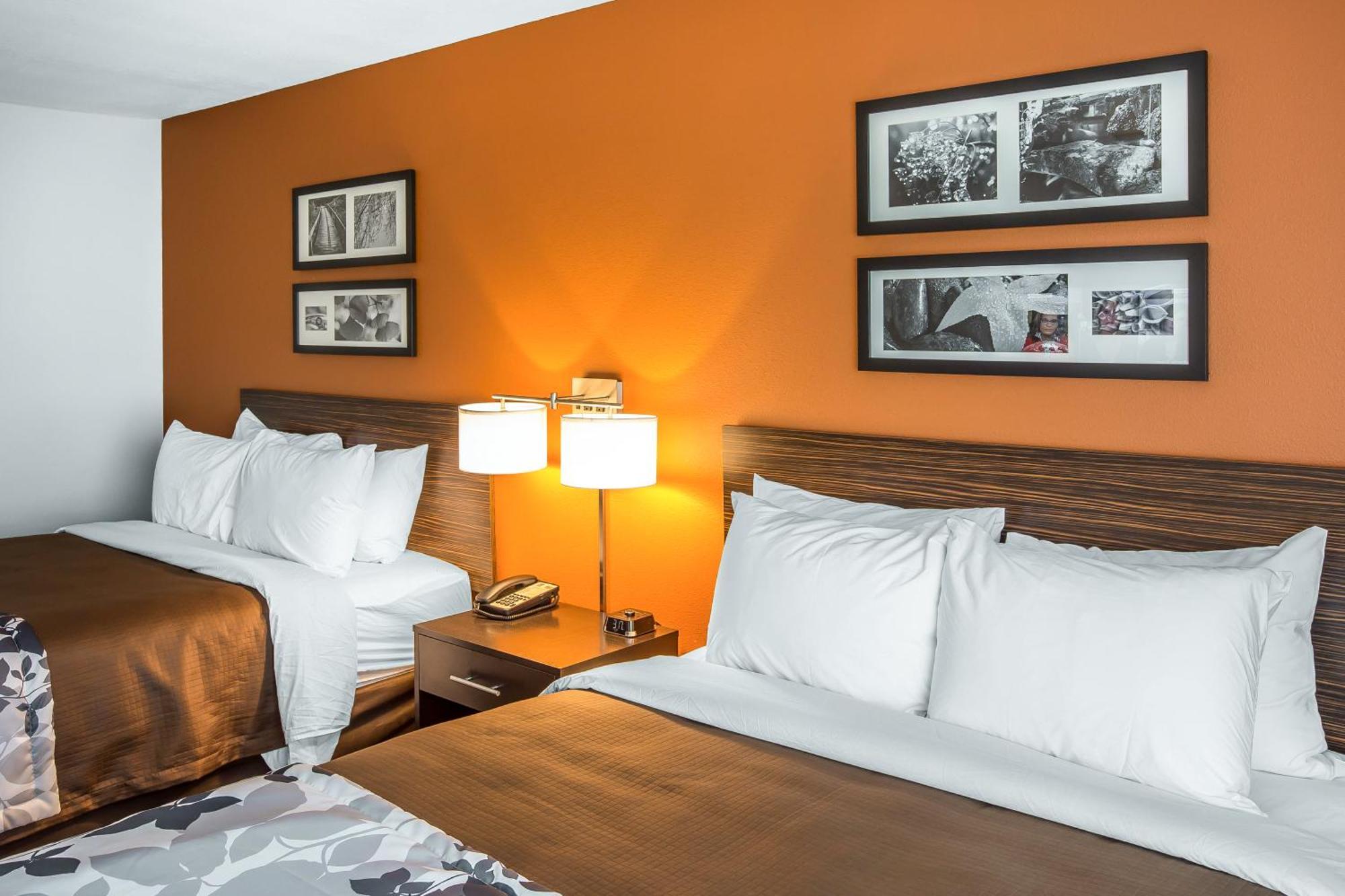 Queen Room with Two Queen Beds - Accessible/Non-Smoking
