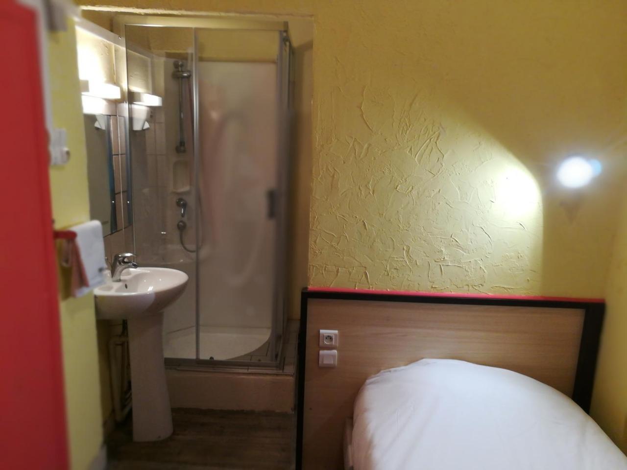 Chambre Simple Standard avec Douche