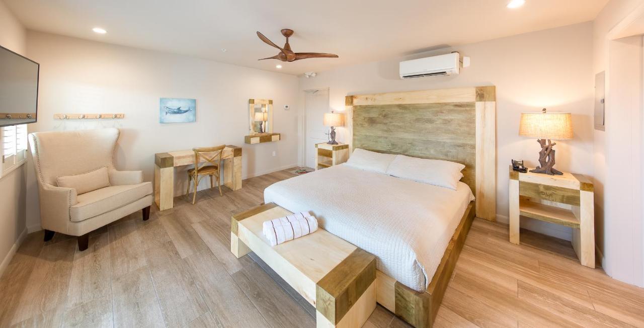 Island View Studio Off Main Property Accessible