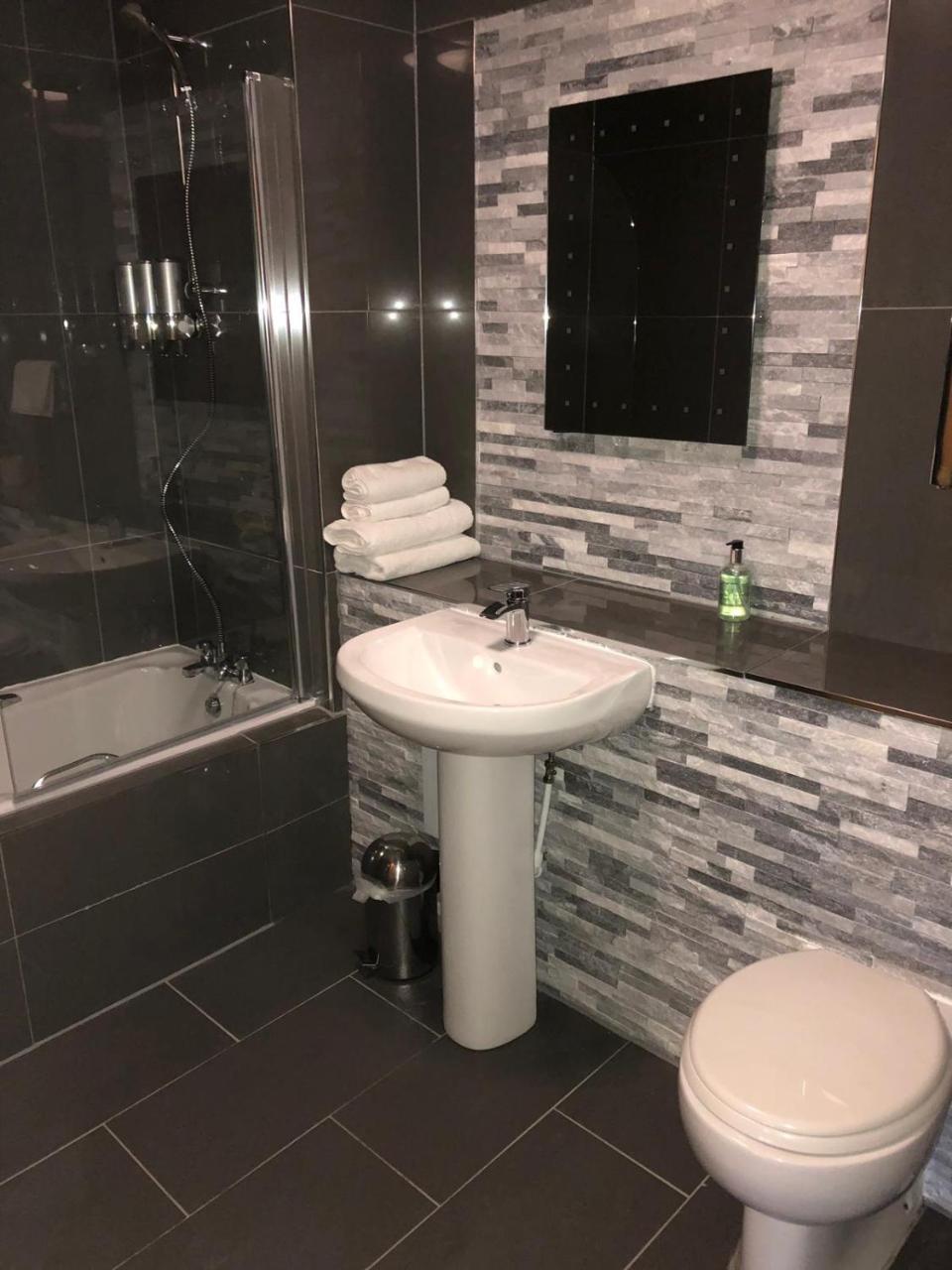 Twin/ Family Room
