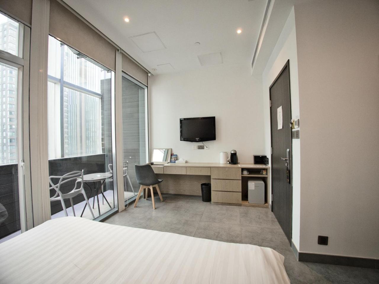 Deluxe Double or Twin Room Balcony