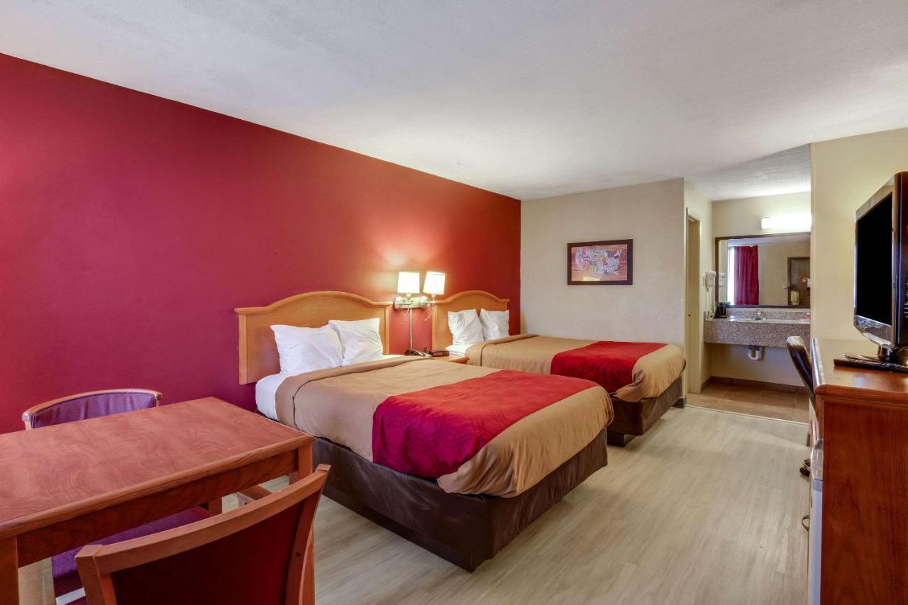 Double Room with Two Double Beds - Smoking