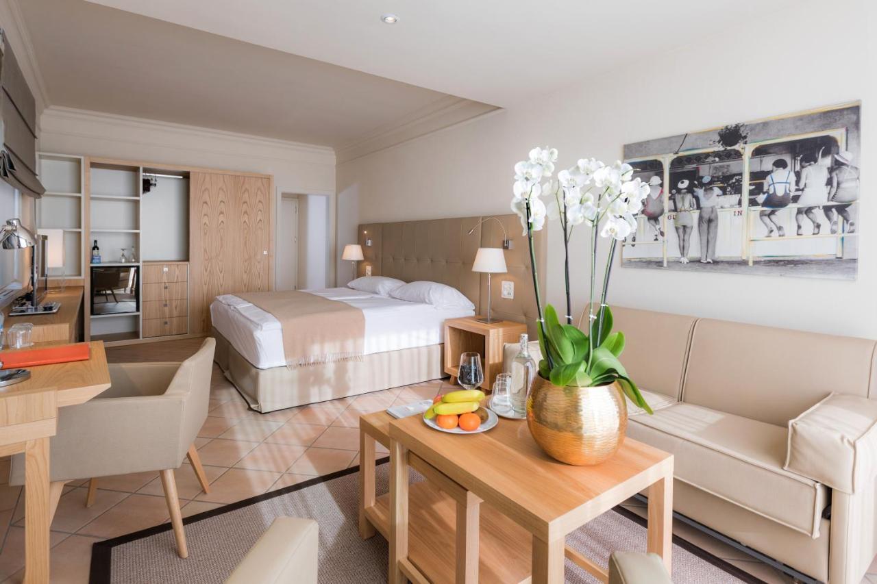 Deluxe Double Room Balcony Spa Access