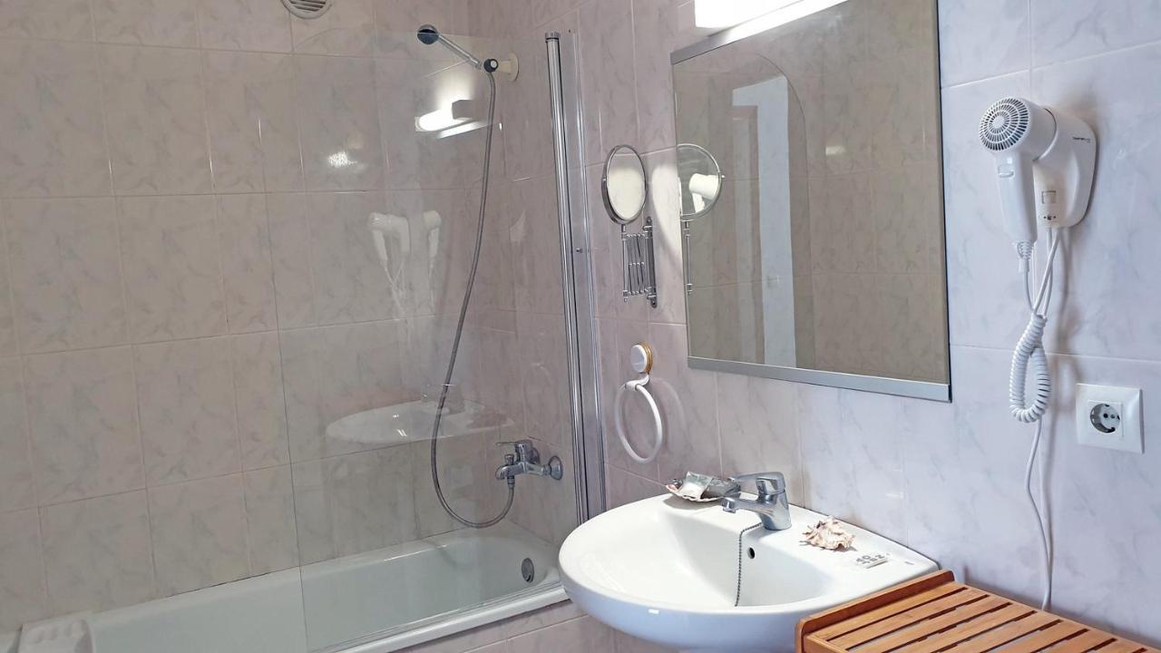 Double or Twin Room with Balcony,998862828:JPEG