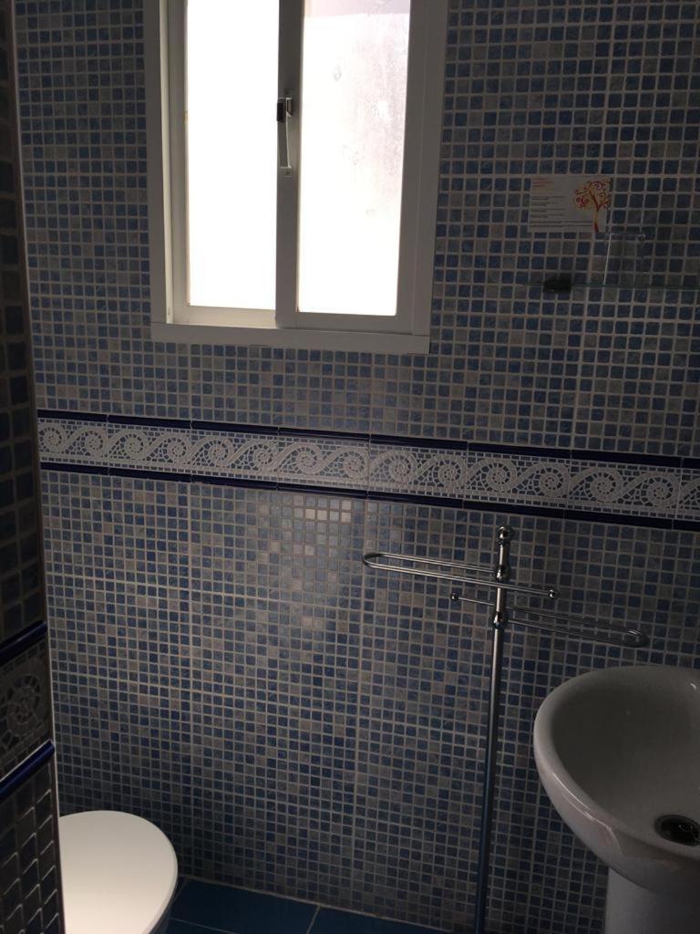 Twin Room with EXTERNAL BATHROOM