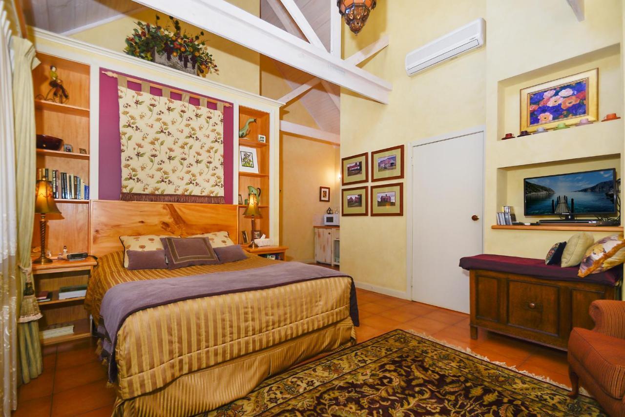 Lower Oddington Suite with Spa Bath