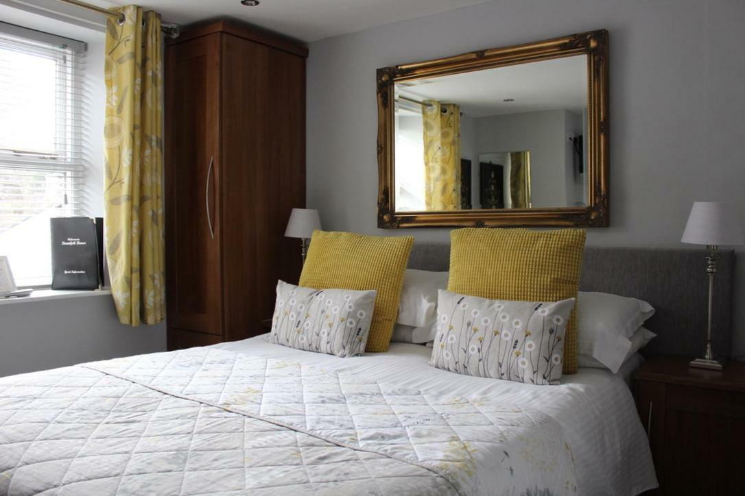 Large Double Room 1