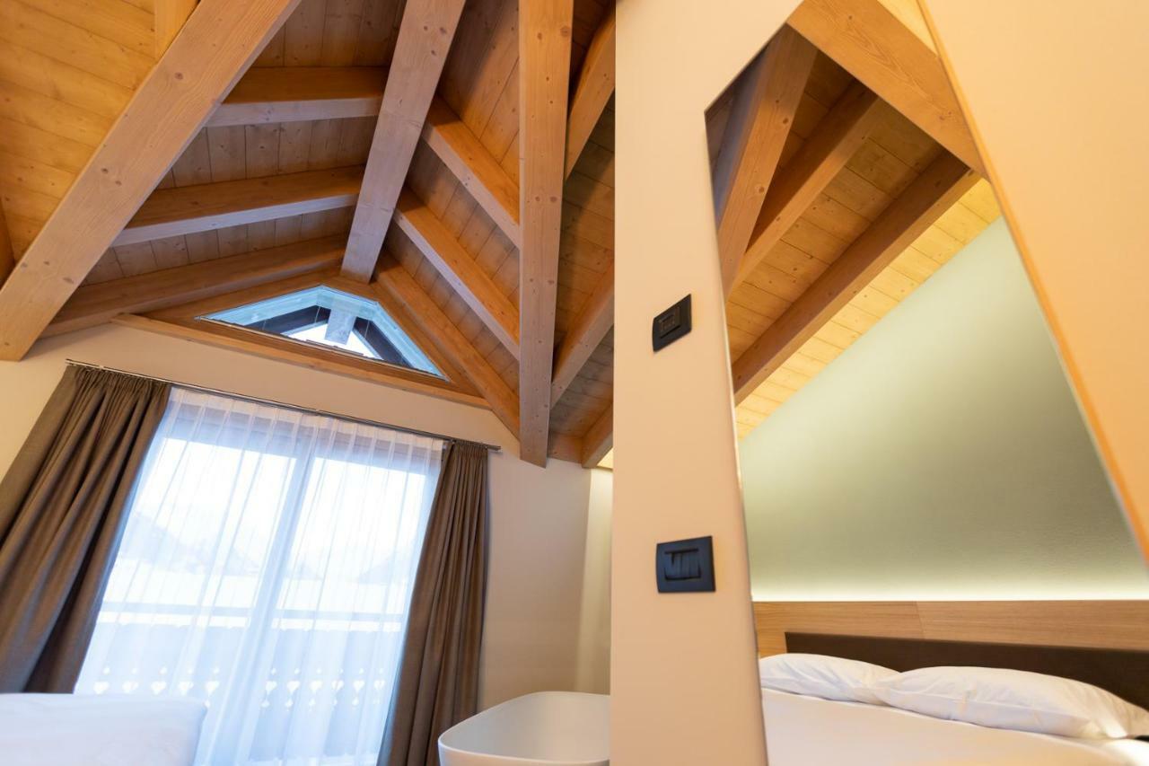 Deluxe Double Room Bath