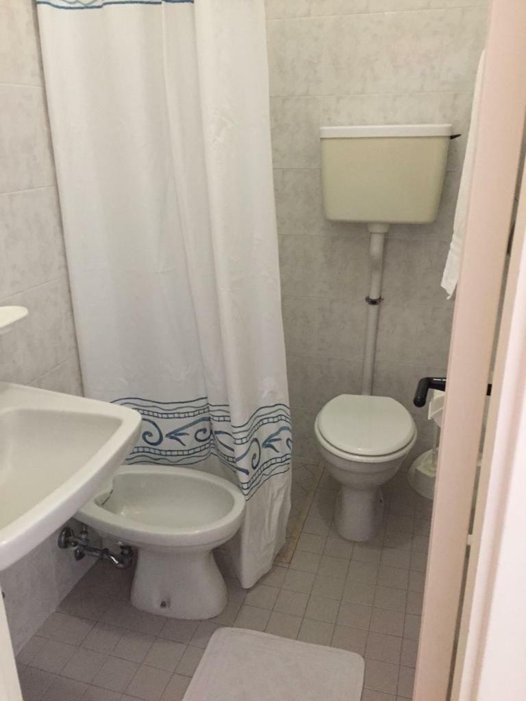 Economy Doppel-/Zweibettzimmer