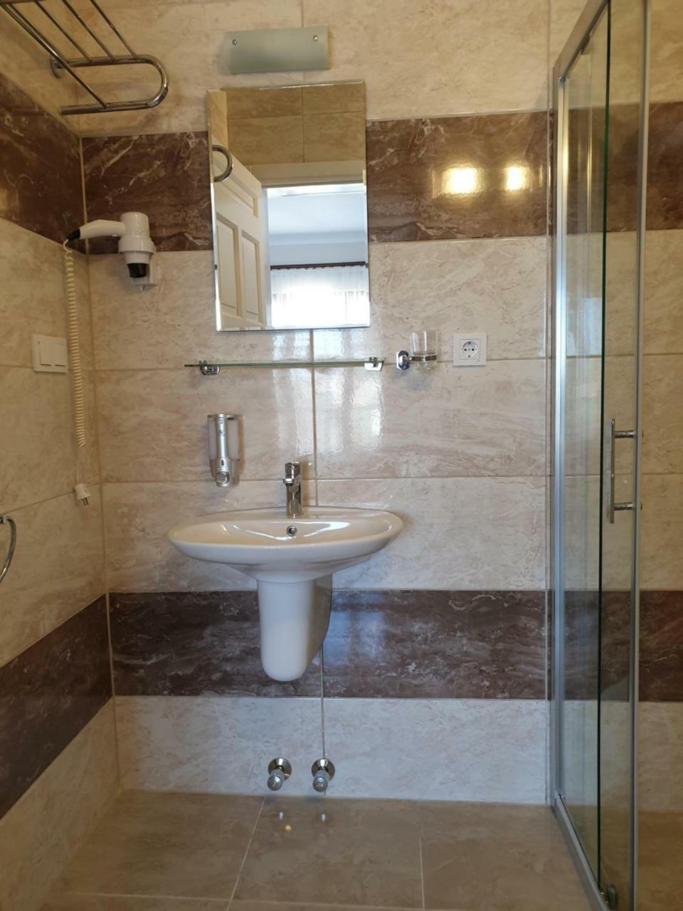 Standart Çift Kişilik veya İki Yataklı Oda