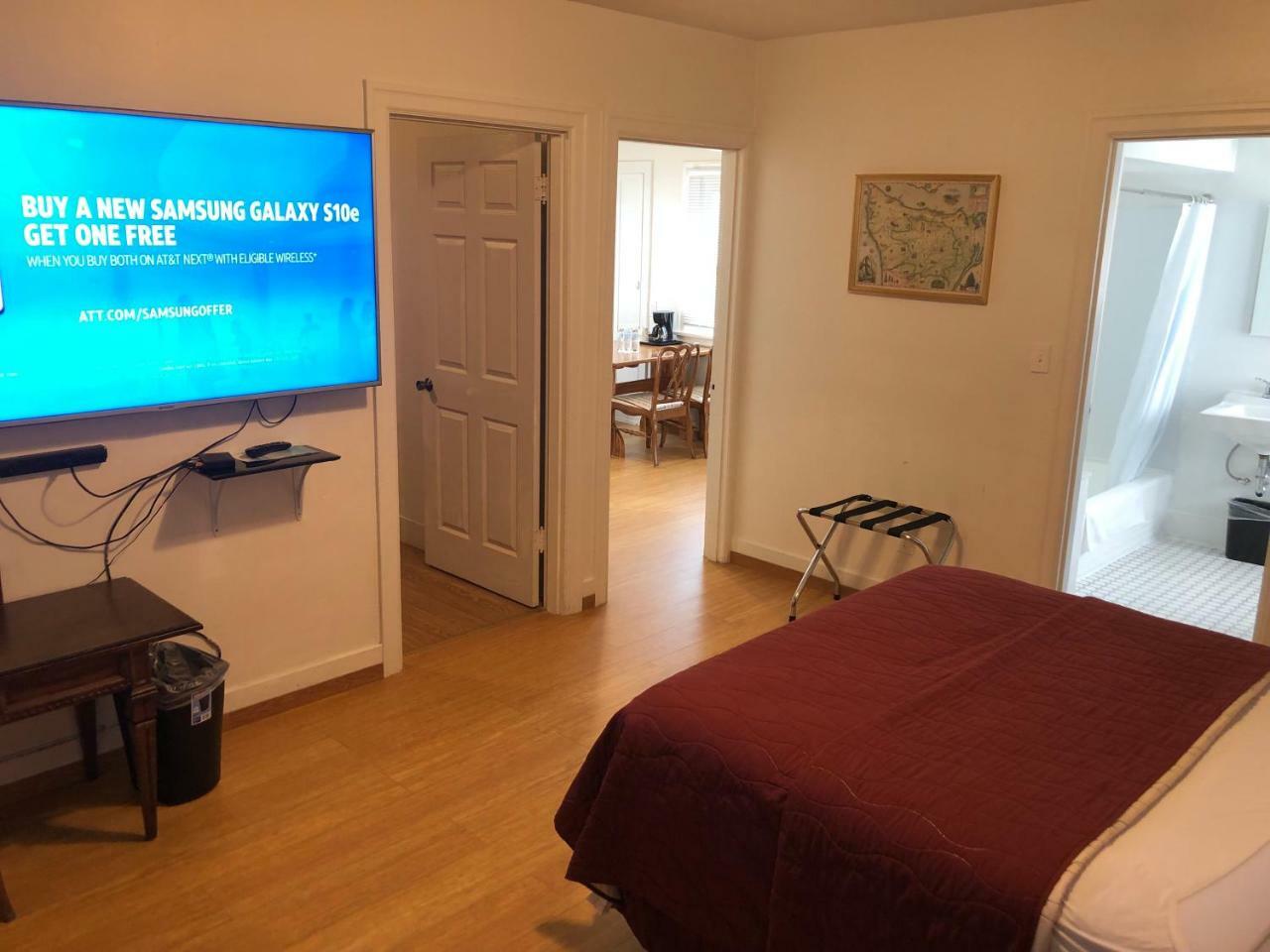 Queen Suite