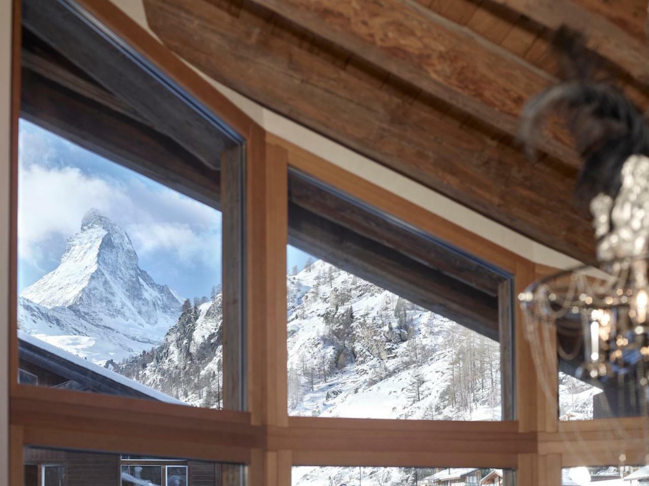 Chalet Suite,779327949:JPEG
