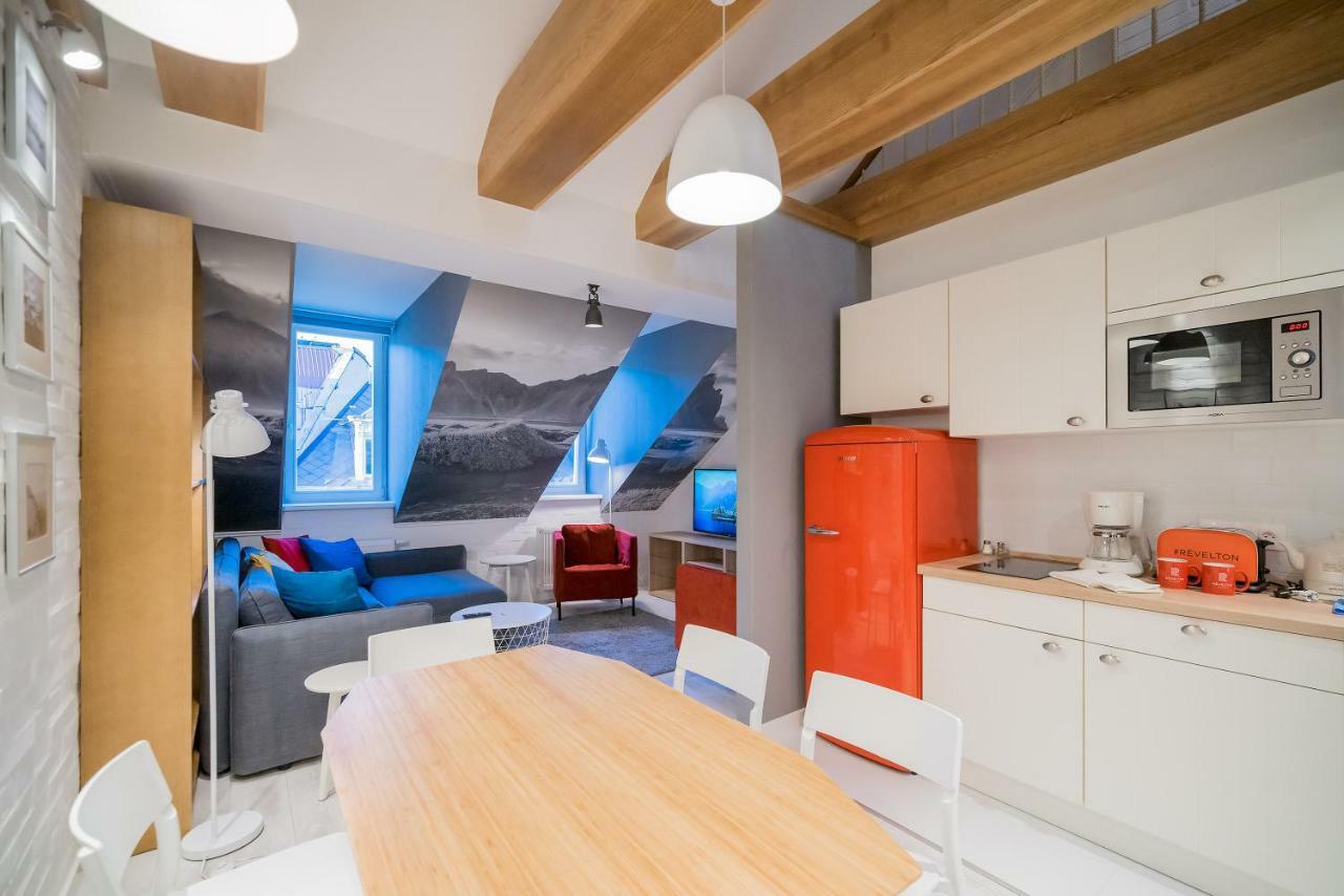 Executive Studio